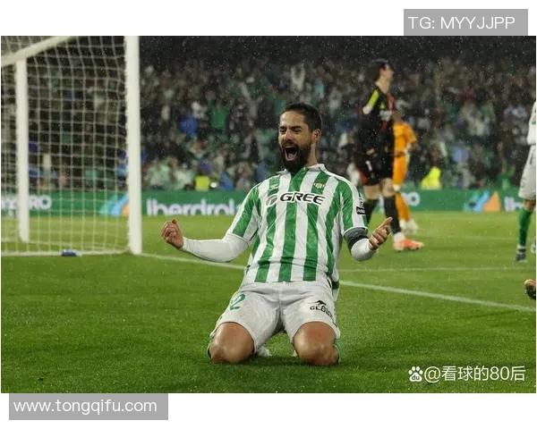 80后足球明星现役表现评比及排名分析探讨